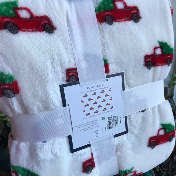 Charter club cozy 50’x70’ plush throw - Picture 5 of 7